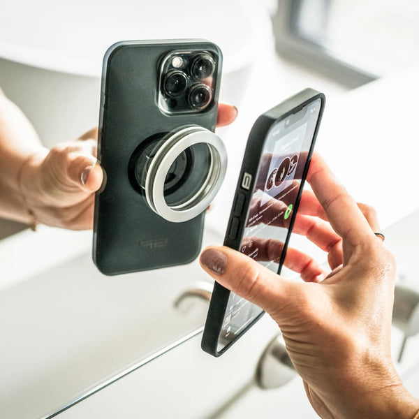 Easy installation on flat surfaces
