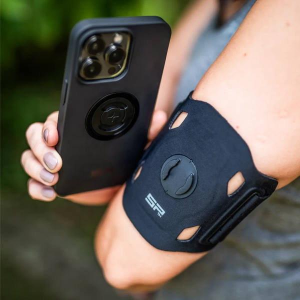 Montaje del smartphone en el brazo