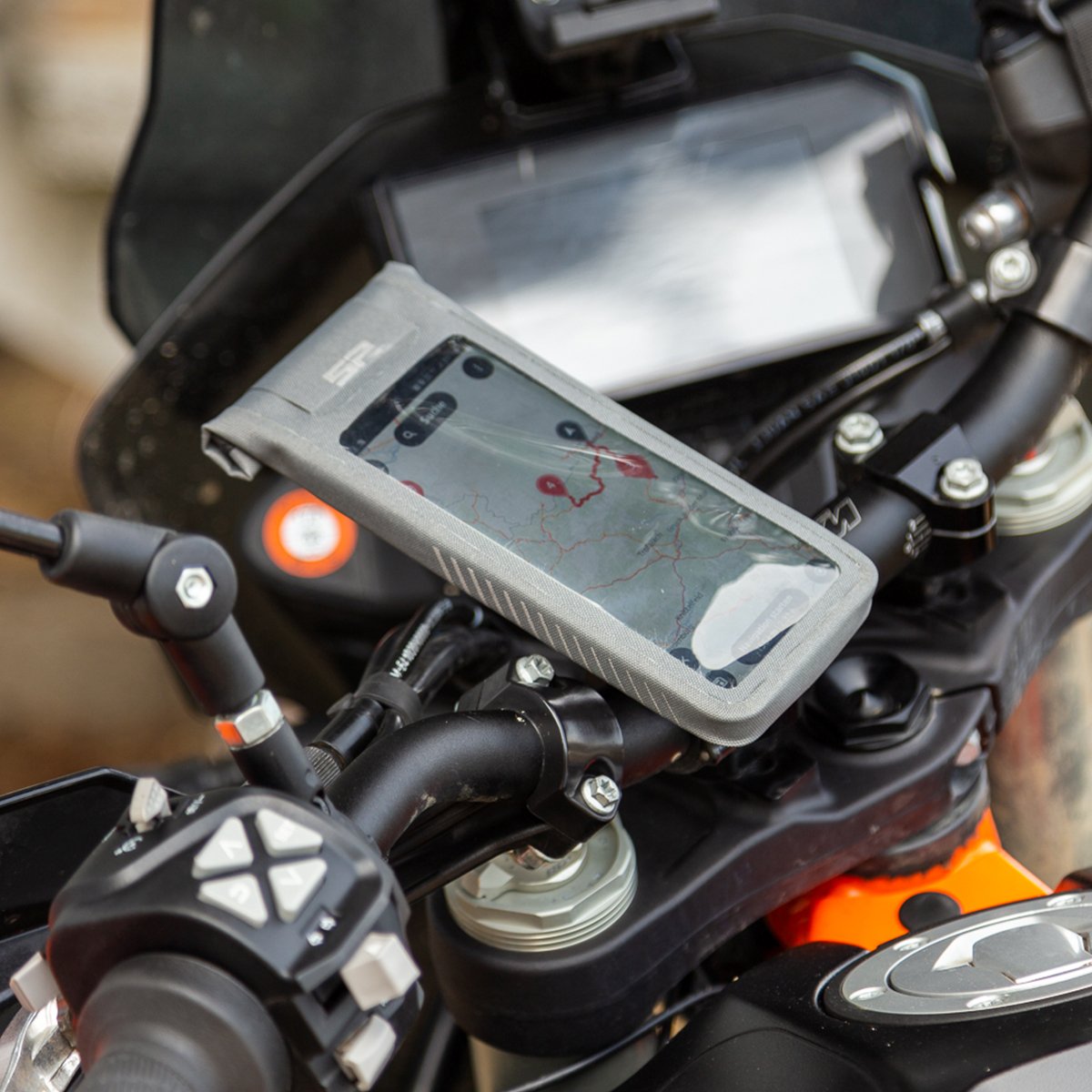 Moto Bundle AVM Chrome