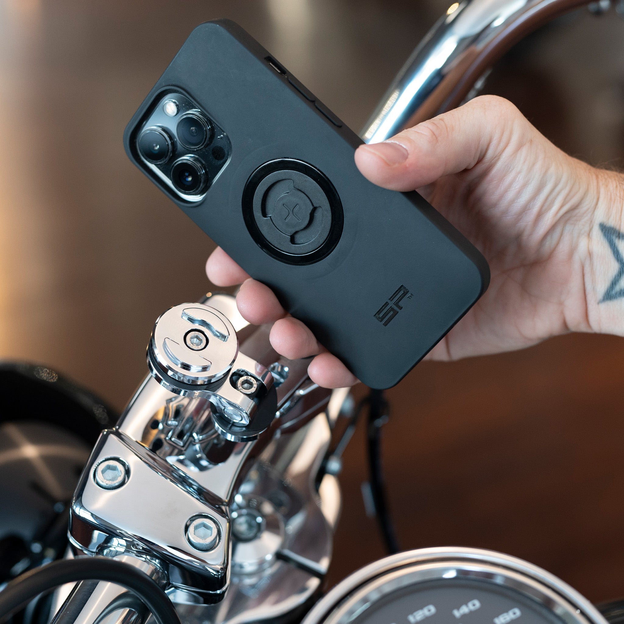 Bar Clamp Mount Pro | SP Connect